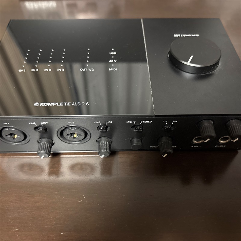 Native Instruments Komplete Audio 6 Mk2の画像